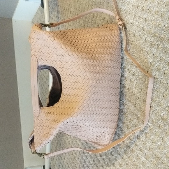 Anthropologie Cara large woven crossbody bag pink - Picture 2 of 8